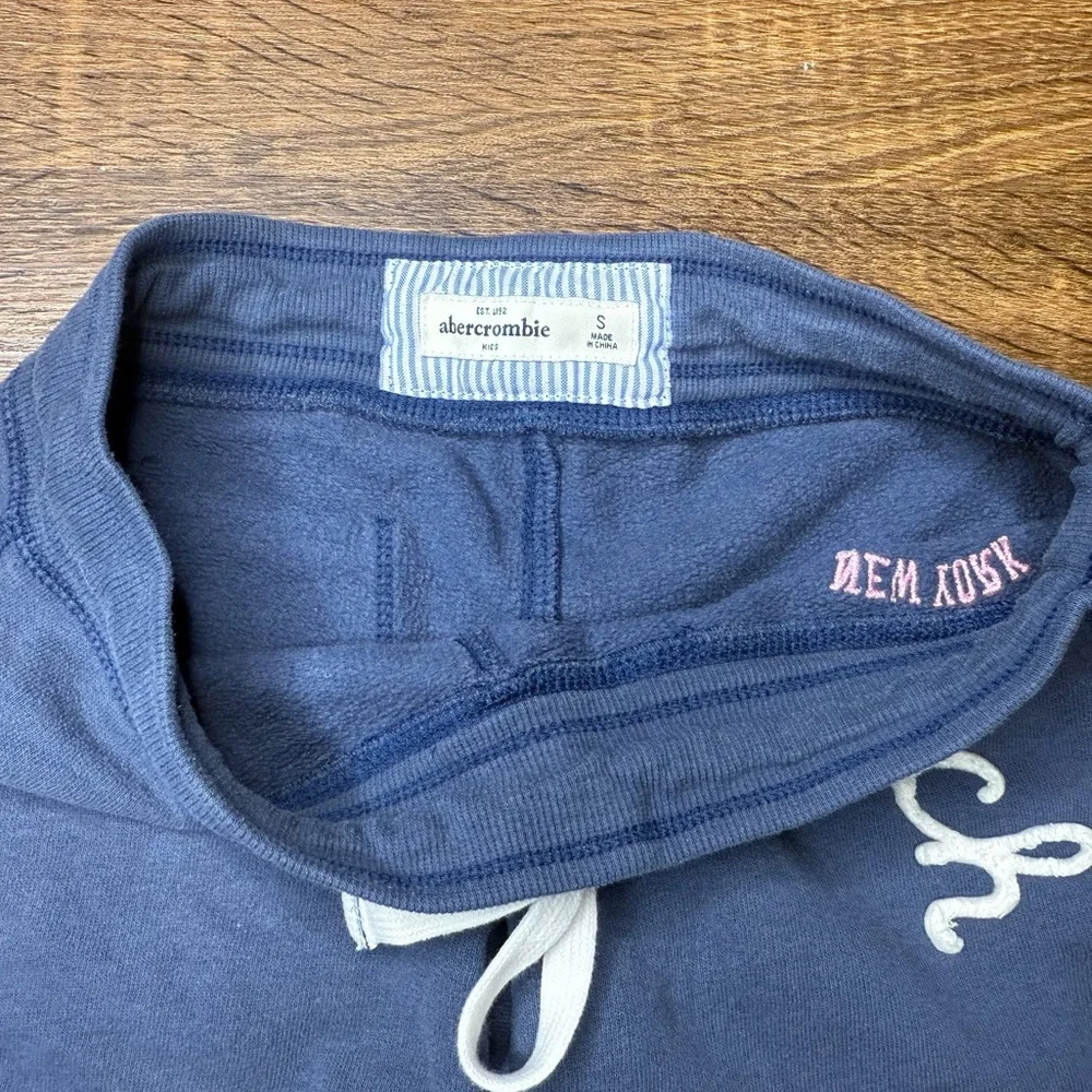 Y2K Abercrombie Kids Blue Sweat Shorts New York Fitch Logo Girls Size Small